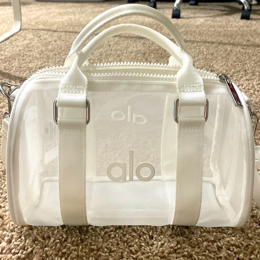 ALO YOGA duffle shoulder bag